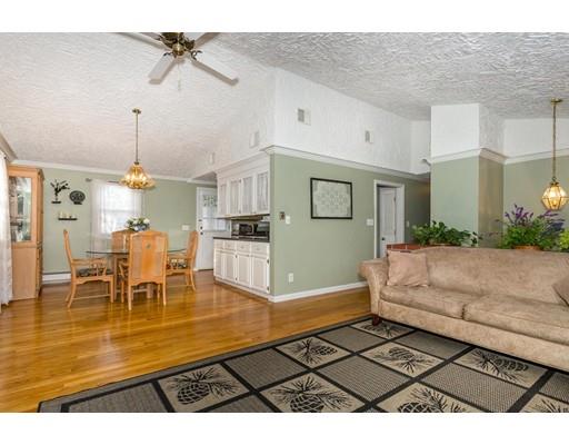 4 Clover Ln, Canton, MA 02021 photo 5