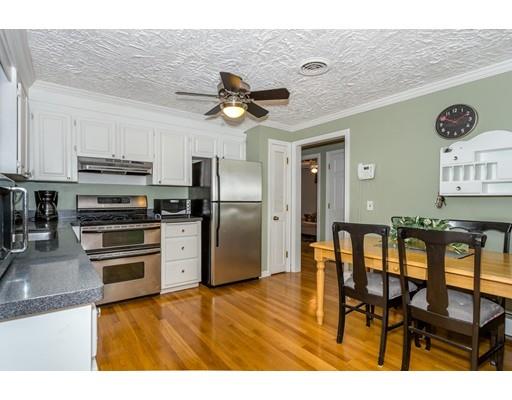 4 Clover Ln, Canton, MA 02021 photo 2