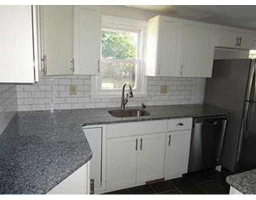92 Cady Ave, Warwick, RI 02889 photo 4