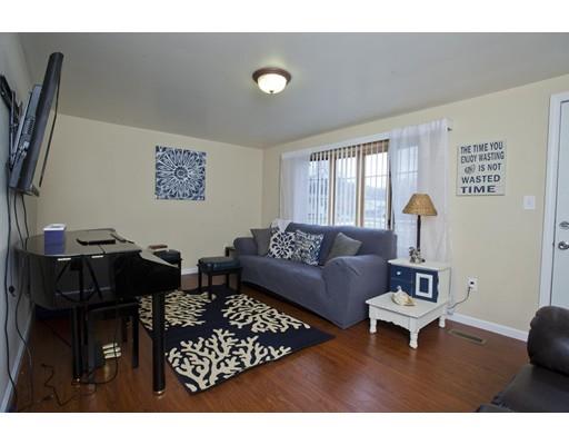 42 Lemay St, Chicopee, MA 01013 photo 2