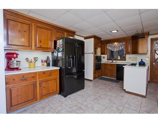 79 Maple Ter, West Springfield, MA 01089 photo 9