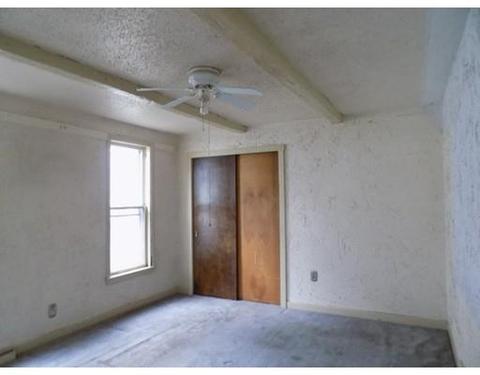 960 Chicopee St, Chicopee, MA 01013 photo 15