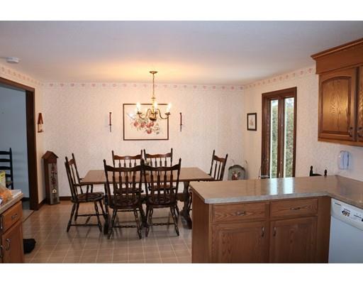 41 Mark St, Chicopee, MA 01020 photo 8