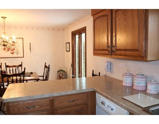 41 Mark St, Chicopee, MA 01020 photo 6