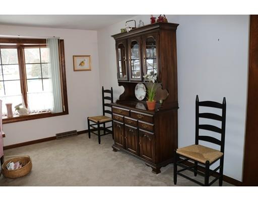 41 Mark St, Chicopee, MA 01020 photo 4