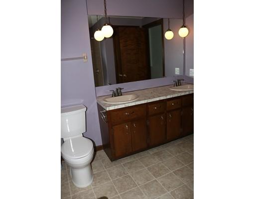 41 Mark St, Chicopee, MA 01020 photo 11