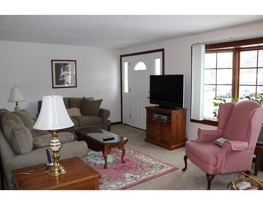 41 Mark St, Chicopee, MA 01020 photo 3