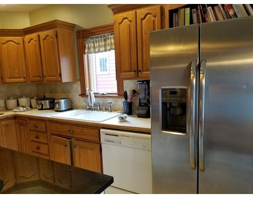 23 King St, Reading, MA 01867 photo 2