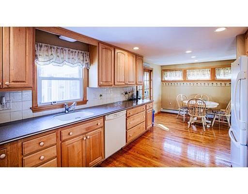 19 Fowler St, Danvers, MA 01923 photo 4