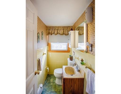 19 Fowler St, Danvers, MA 01923 photo 15