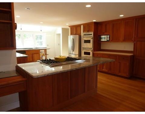 20 Circle St, Marblehead, MA 01945 photo 6