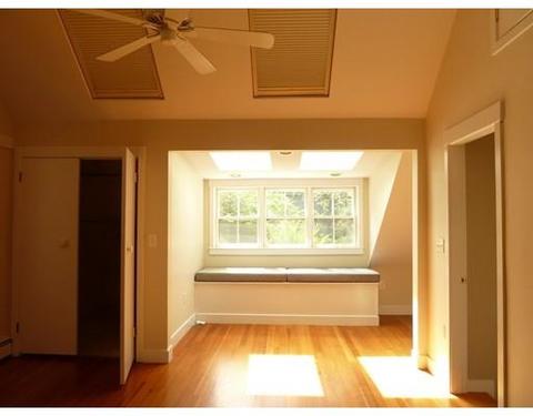 20 Circle St, Marblehead, MA 01945 photo 13