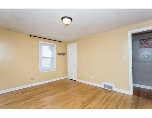 38 Maebeth St, Springfield, MA 01119 photo 14