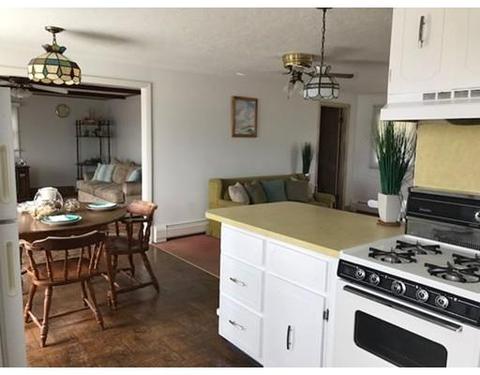 29 Beach St, Wareham, MA 02571 photo 4