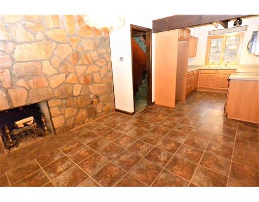 24 Lancaster Rd, Berlin, MA 01503 photo 4