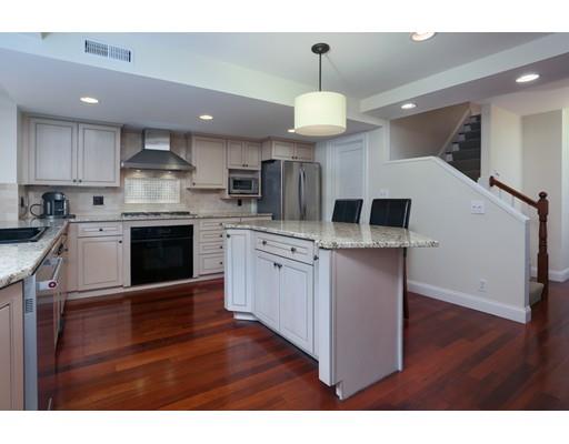 8 Cedar St, Charlestown, MA 02129 photo 2