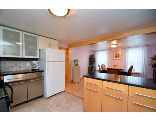9 Crosby St, Webster, MA 01570 photo 3