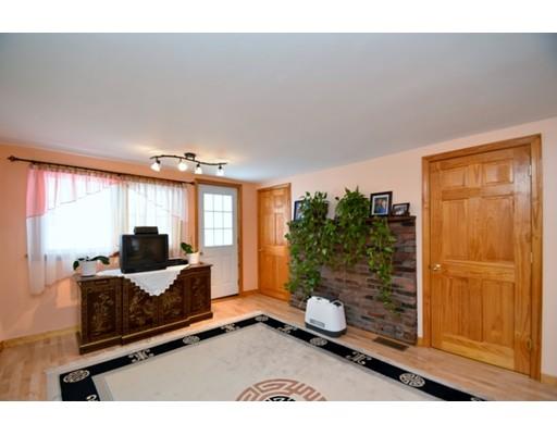 9 Crosby St, Webster, MA 01570 photo 7