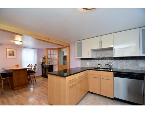 9 Crosby St, Webster, MA 01570 photo 4