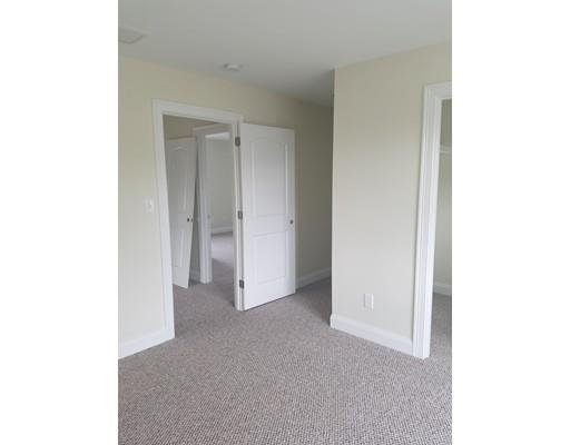 354 Central St, Springfield, MA 01105 photo 4