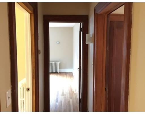 72 Parkerview St, Springfield, MA 01129 photo 8