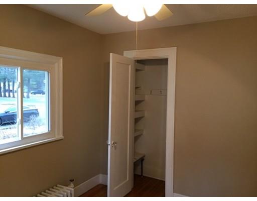 72 Parkerview St, Springfield, MA 01129 photo 10