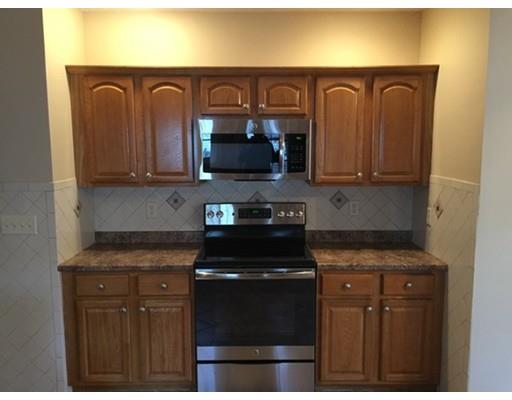 72 Parkerview St, Springfield, MA 01129 photo 3