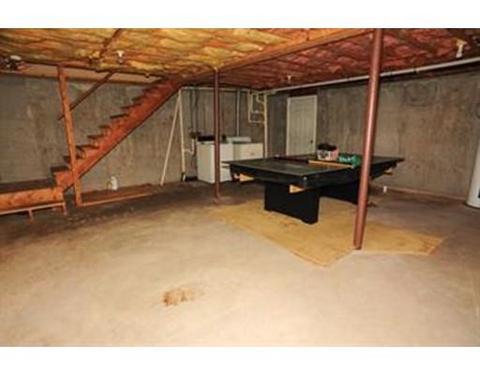35 Darrow St, Worcester, MA 01606 photo 8