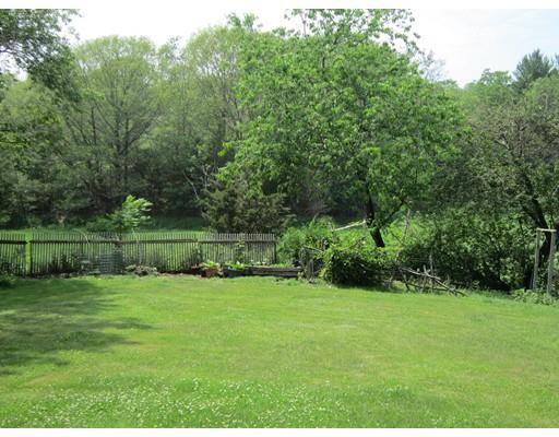 46 Sumner St, Gloucester, MA 01930 photo 3