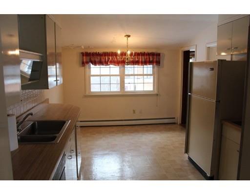 82 Common St, Barre, MA 01005 photo 10
