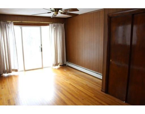82 Common St, Barre, MA 01005 photo 9