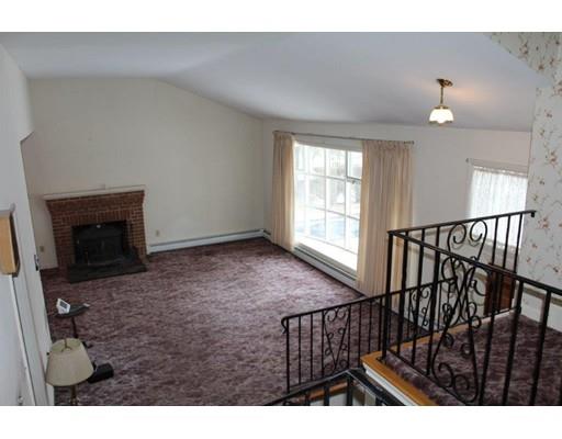 82 Common St, Barre, MA 01005 photo 4