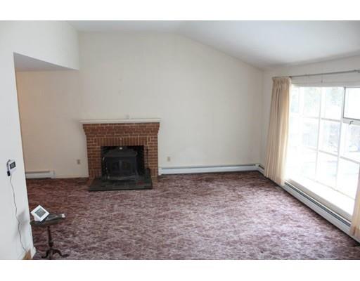 82 Common St, Barre, MA 01005 photo 7