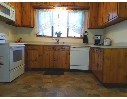 106 South St, Ware, MA 01082 photo 8