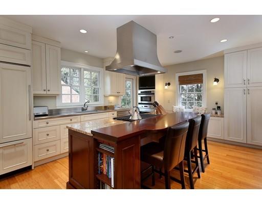 135 Willard Rd, Brookline, MA 02445 photo 4