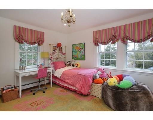 135 Willard Rd, Brookline, MA 02445 photo 9