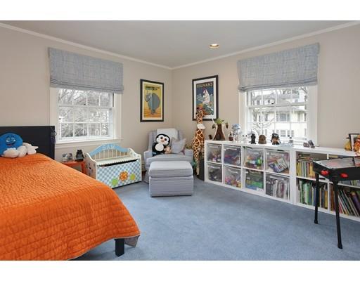 135 Willard Rd, Brookline, MA 02445 photo 10