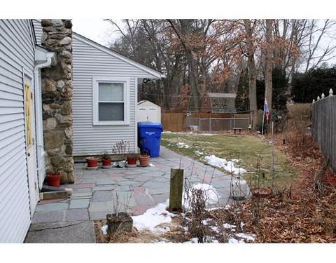 462 Dwight Rd, Springfield, MA 01108 photo 2