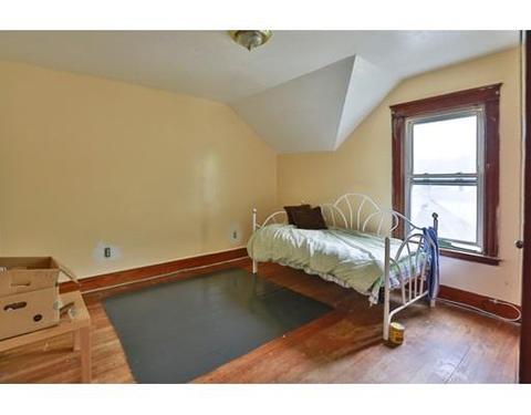 80 Fairlawn Ave, Woonsocket, RI 02895 photo 17