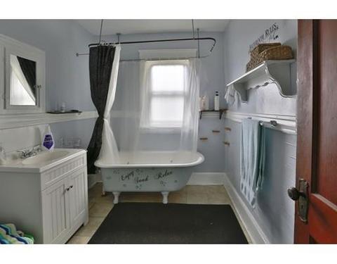 80 Fairlawn Ave, Woonsocket, RI 02895 photo 13