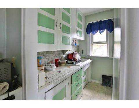 80 Fairlawn Ave, Woonsocket, RI 02895 photo 12