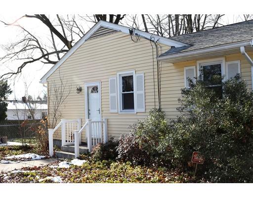 15 Crow Ln, Springfield, MA 01109 photo 2