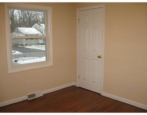 31 Entrybrook Dr, Springfield, MA 01108 photo 16