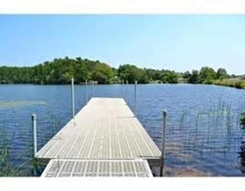 8 Pond Edge Trl, Wareham, MA 02571 photo 5