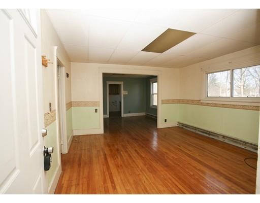 31 Nelson St, Webster, MA 01570 photo 5