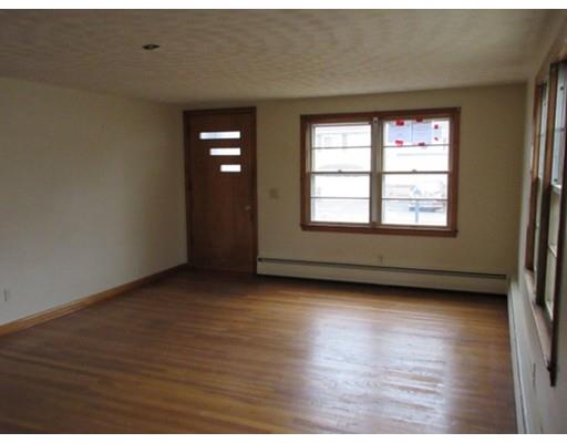 17 Vecchia St, Webster, MA 01570 photo 7
