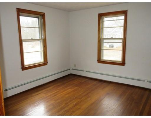 17 Vecchia St, Webster, MA 01570 photo 17