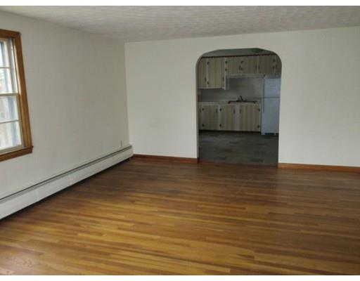17 Vecchia St, Webster, MA 01570 photo 9