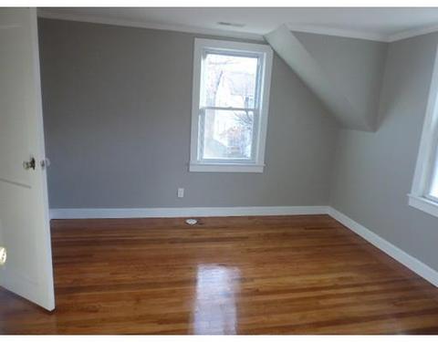 74 Glenham St, Springfield, MA 01104 photo 13
