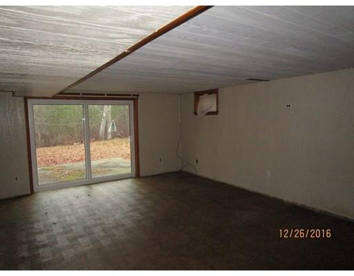 5 Parkwood Dr, Wareham, MA 02571 photo 9